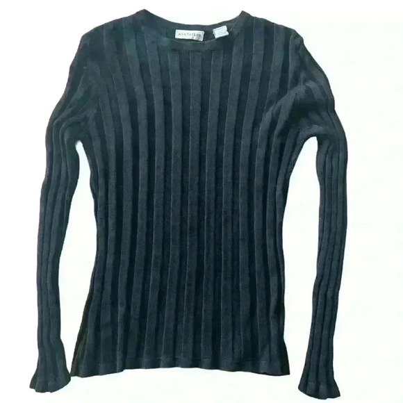 Ann Taylor Sweaters - EUC Ann Taylor Silk Sweater Size M